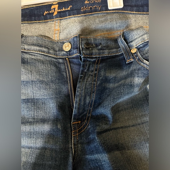 7 for all mankind skinny jeans. - Picture 7 of 8